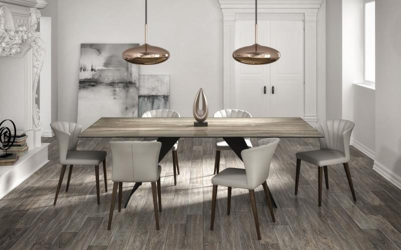 Table à manger design et moderne avec une base en bois massif, et un dessus en céramique italienne, avec des chaises de cuisine confortable et soldie en vrai cuir