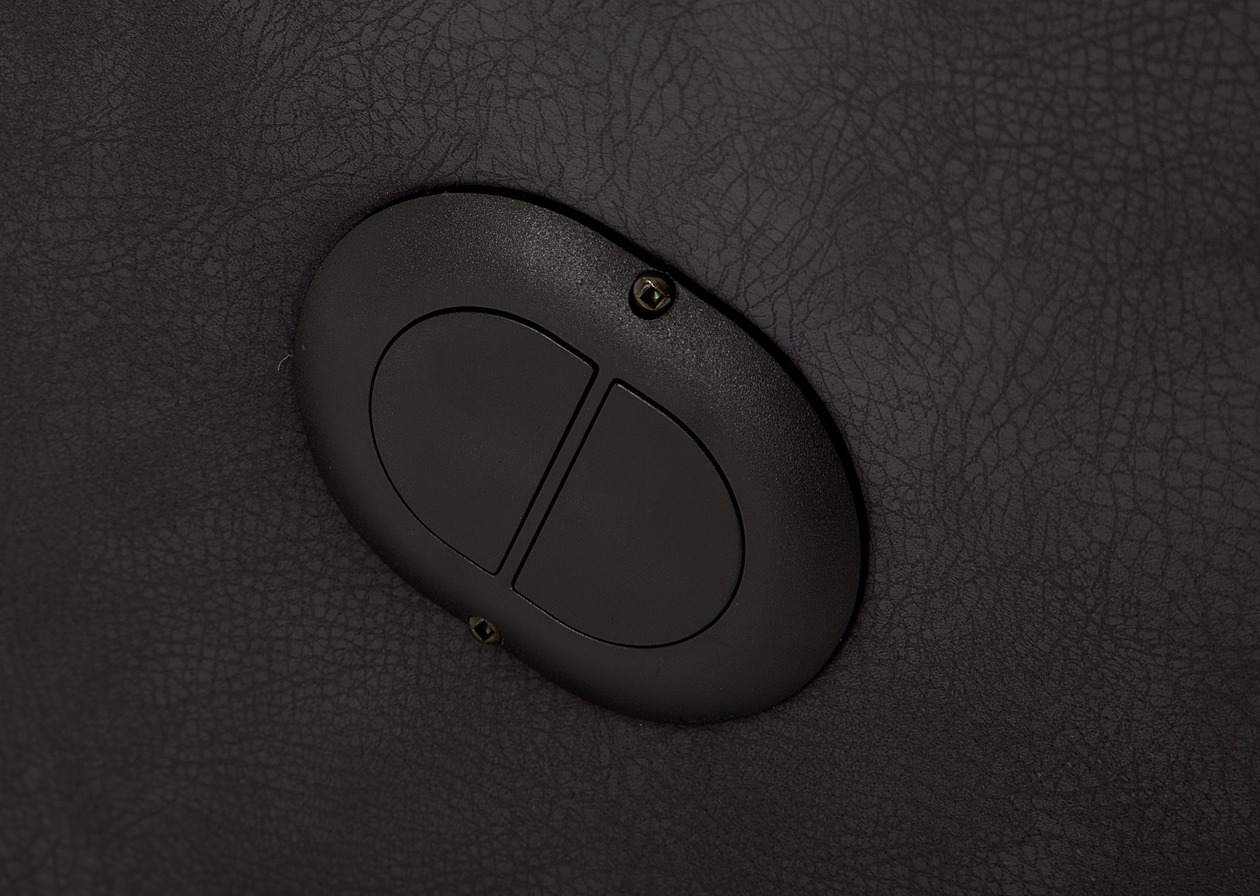 WHITEHORSE - Image 7